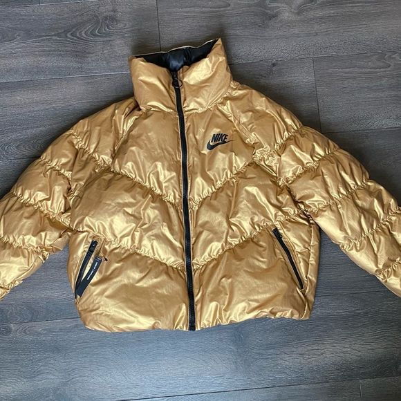 NWT Nike Puffer Jacket Metallic Gold Size S - Picture 2 of 8